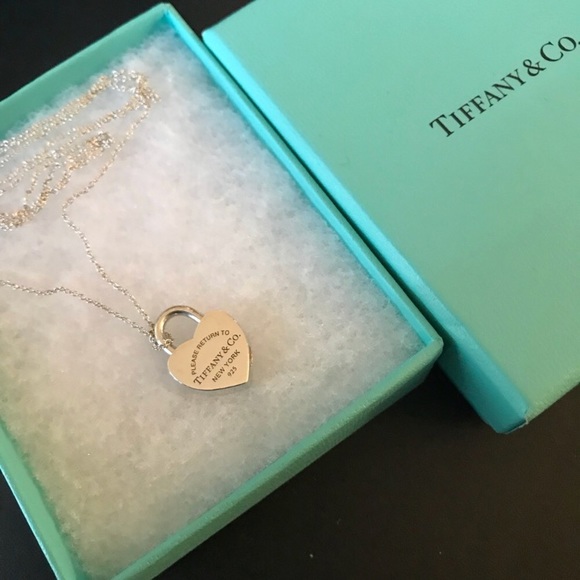 Tiffany lock pendant & long Tiffany chain - Picture 4 of 8